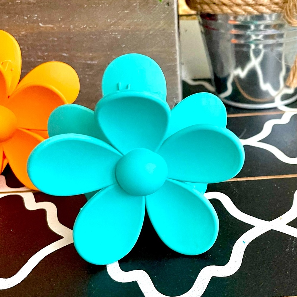 Teal Flower Hair Clip. NWOT large size 2.8H x 1.7W. Many colors available